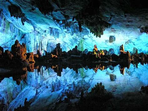 Top 10 Famous Underground Caves In The World