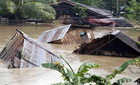 Agaton Brings Floods In Mindanao