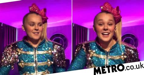 Jojo Siwa Reveals She Has A Girlfriend After Coming Out As Gay Metro News