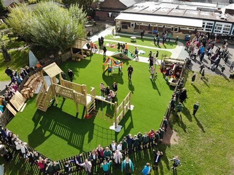 Kelsall Primarys Eyfs Outdoor Play Environment Pentagon Play