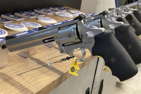 Rossi Revolvers Re Launched New 357 Magnum Rm66 And Rp63 Debuted