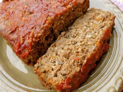 Meatloaf might not be the most…sophisticated dish in your repertoire, but there's nothing homier or more comforting. Weight Watchers Meatloaf Recipe | Simple Nourished Living
