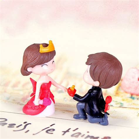 Romantic Couple Pvc Cute Boy And Girl Lovers Kiss Wedding