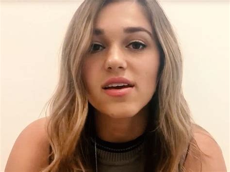 Viral Duck Dynastys Sadie Robertson Offers Stunning Advice After