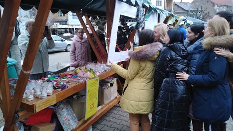 Novogodišnji Bazar I žurka Na Otvorenom