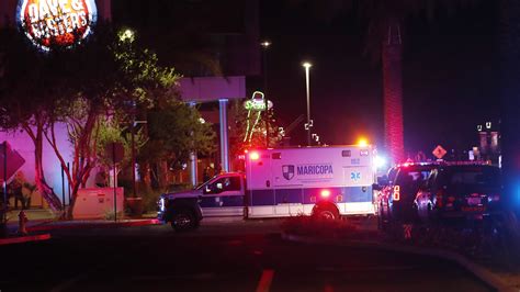 At Least 3 Shot At Westgate In Glendale Shooter In Custody Police Say