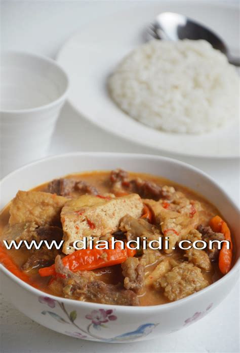 Tumpang disajikan bersama nasi dengan aneka sayur rebus, biasanya dilengkapi rempeyek. Diah Didi's Kitchen: Sambal Tumpang Tahu | Resep masakan, Makan malam, Makanan sehat