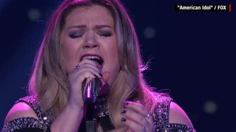 Kelly Clarkson Makes Idol Judges Cry Cnn