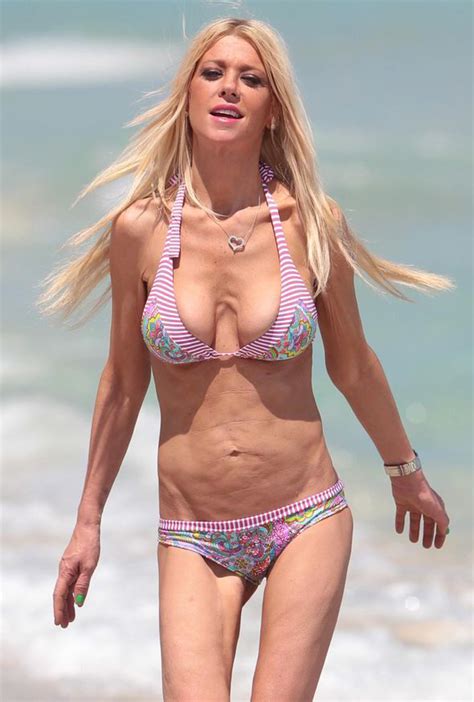 Tara Reid Shows Off Worryingly Thin Frame On The Beach In Miami