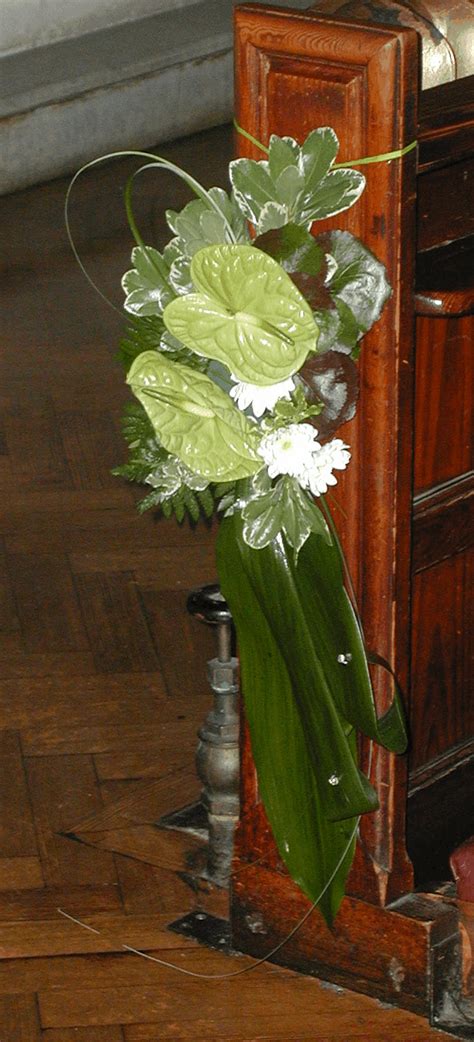 Things To Mark Pews At Weddings Altar Flowers