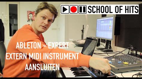 Under the midi channel for one instrument i/o (input/ouput) settings in the main view (arrangement or session view), change the setting 'all ins' to the specific keyboard you would like to. Ableton Live Expert 1 - Extern Midi Instrument aansluiten ...