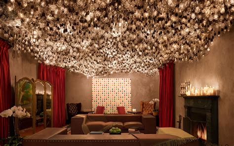 Dramatic Chandeliers In Luxury Hotels
