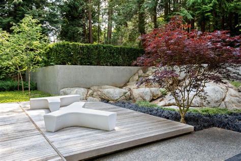 This Lush West Coast Garden Doubles As An Enchanted Forest Outdoor