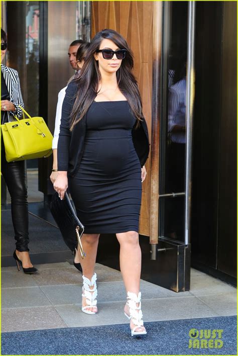 Kim Kardashian Pregnant Baby Bumpin In The Big Apple Photo 2855722