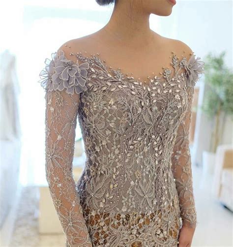 Inspirasi baju kebaya pengantin batak baju kebaya bagus from i0.wp.com. Pin oleh Heni di Feminino di 2020 | Model baju wanita ...