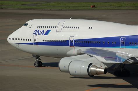 Include (or exclude) self posts. やっぱ、カッコいいANAのBoeing747-400 - Airmanの飛行機写真館