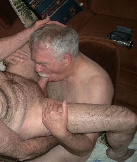 Mature Men Having Sex Naked Girls And Their Pussies
