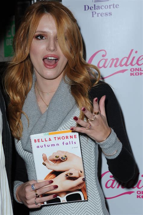 Bella Thorne At Her Autumn Falls Book Signing At Barnes Bella