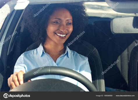 Portrait Happy Young African American Woman Driving Car Smiling — Stock