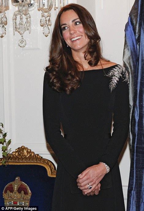 Duchess Of Cambridge Wears Breathtaking Gown In New Zealand Daily