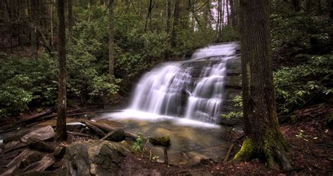 13 North Georgia Waterfalls To Check Out In 2020 Waterfall Blue