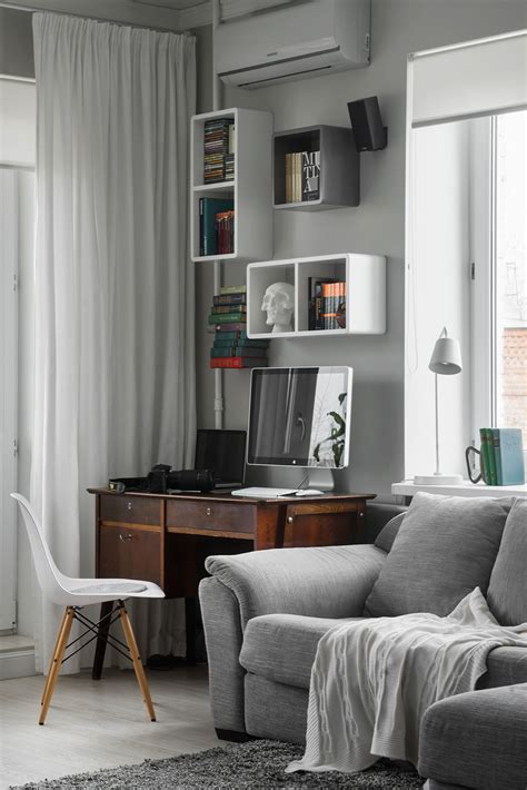 Maybe you would like to learn more about one of these? Small Bachelor Pad Idea Designed in a Modern-Retro Style ...