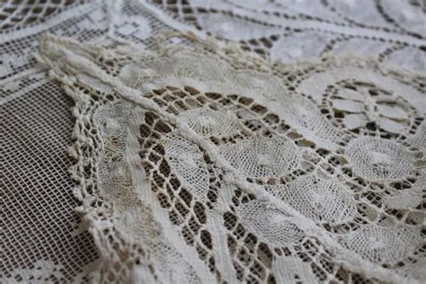 Vintage Figural Lace Runner W Cherubs And Nudes Italian Buratto Net