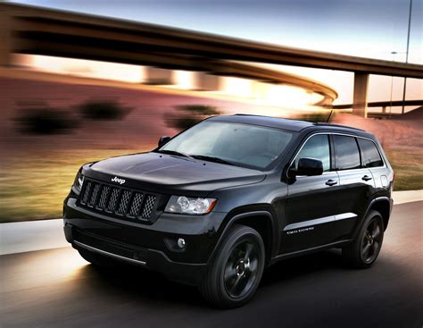 Chrysler Unveils New Jeep Grand Cherokee Concept Will Name Vehicle
