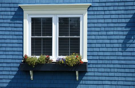 A Guide To Choosing The Right Window Screens