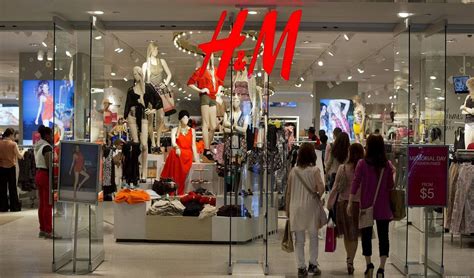 Handm Expands Offline Presence Opens Second Store In Lucknow In Emerald Mall