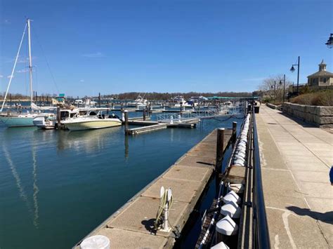 Hingham Shipyard Hewitts Cove Walk Hingham Land Conservation Trust