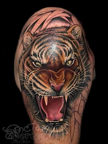 Photo of tattoo #bcn #spain #roma #tattoo #tattoolife #españa #rome #geometrictattoo #tattooartist #barcelona #tatuajes #tattoospain #blackwork #blackworkerssubmission #realistictattoo #bcntattoo. Borderline Tattoo Collective. | Borderline Tattoo Collective