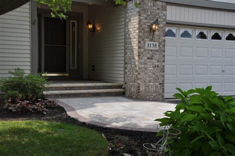 Aurora Front Sidewalk And Porch Traditional Patio Chicago By