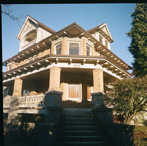 Vancouvers Heritage Homes Montecristo