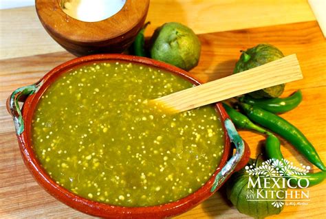 Salsa Verde Recipe Tomatillo Sauce Recipe Mexican Hot Sauce