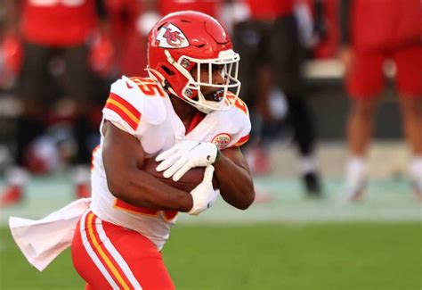 Chiefs Rb Clyde Edwards Helaire Details Offseason Surgery