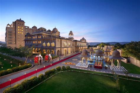 Explore The Treasures Of Jaipur At This Majestic Hotel Nestled In The Aravallis Condé Nast