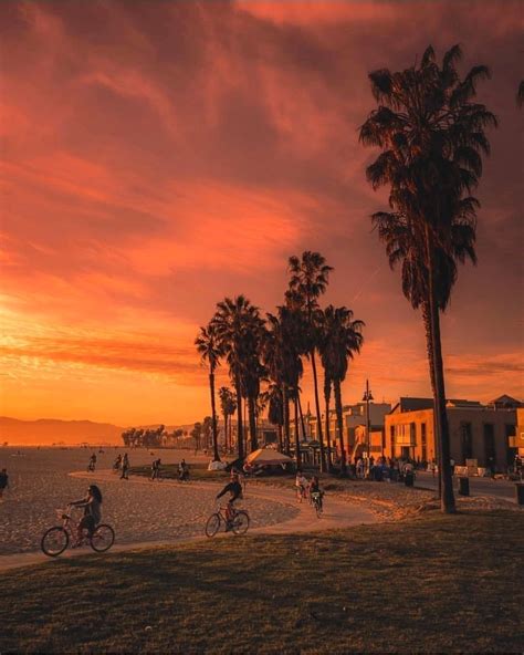 Beautiful Sunset ️ 🌎 Venice Beach 📷 Keepexplauren 💕💕💕 Follow