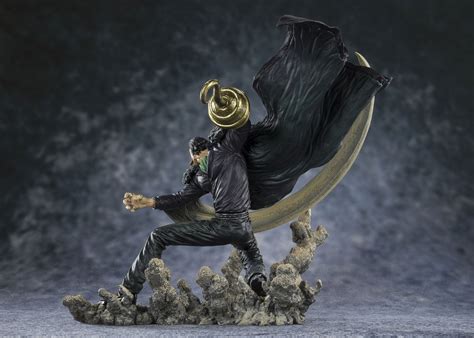 Though far from the most powerful villain in the one piece universe, he was the first to defeat luffy on two separate occasions decisively. ShopForGeek | ONE PIECE - Sir Crocodile Marineford ...