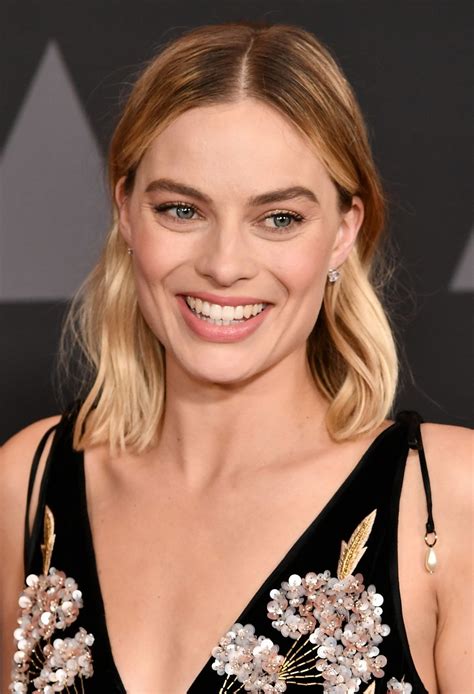 November 11 2017 Margot Robbie Attended The Academy Of Motion Picture Arts And Sciences In Ca