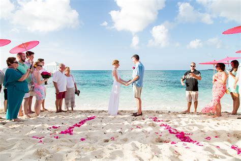 weddings in nassau paradise island cable beach