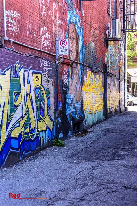 Graffiti Alley Toronto Sights And Landmarks