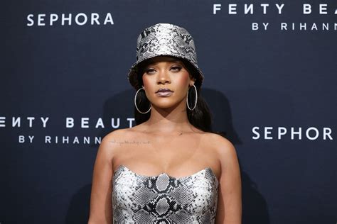 Fenty Beauty Made Rihanna The Richest Female Musician In The World