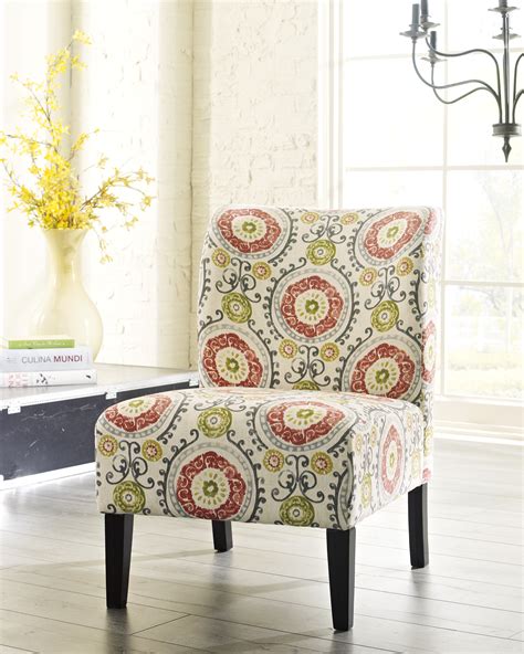 The living room is your home's centre. Honnally 5330260 by Ashley Accent Chair by Ashley Floral ...