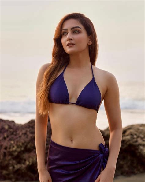 Pin On Kriti Kharbanda