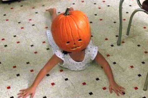16 Totally Hilarious Kids Halloween Costume Fails