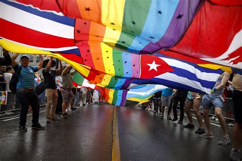 Pride parade Toronto: celebratory and sombre - RCI | English