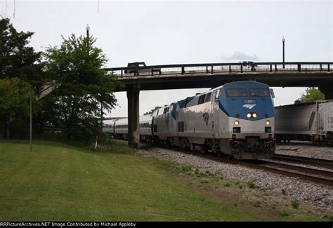 Amtrak 19 Departing Meridian
