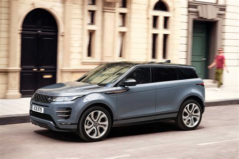 Should i buy the 2019 land rover range rover evoque? New 2019 Range Rover Evoque revealed - and ordering is ...