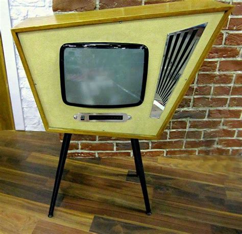 Vintage Tv Vintage House Retro Decor Vintage Furniture